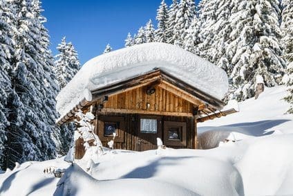 Ferienwohnsitz Berghütte: Almhütte mieten oder kaufen?