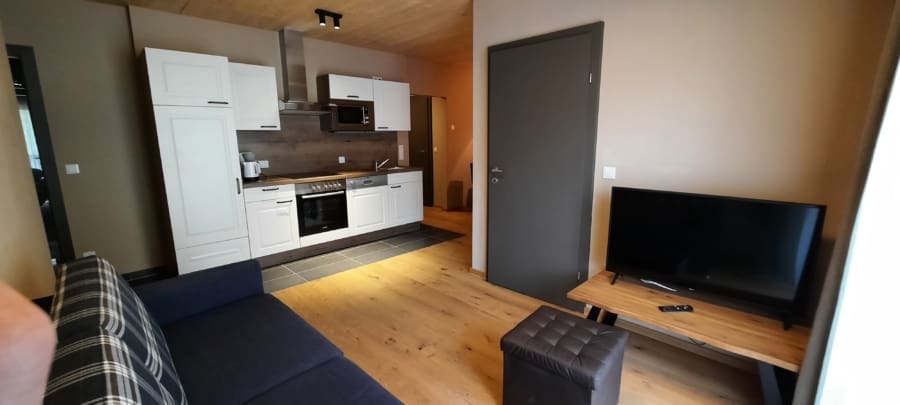 “Decelerate in unspoilt nature:” Newly built flat, tourist use, Unken!, apartment in 5091 Unken