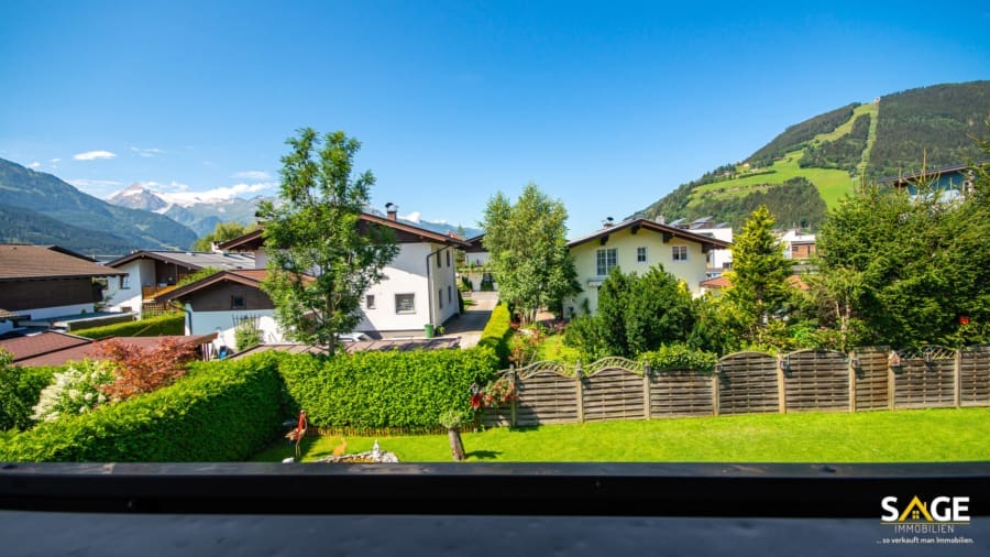 Großzügige Dachgeschosswohnung an privilegiertem Wohnstandort, Dachgeschoss in 5700 Zell am See