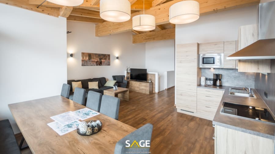 Holiday flat with a dream panorama and hotel service, the really BIG ONE, Maisonette apartment in 5600 St. Johann im Pongau