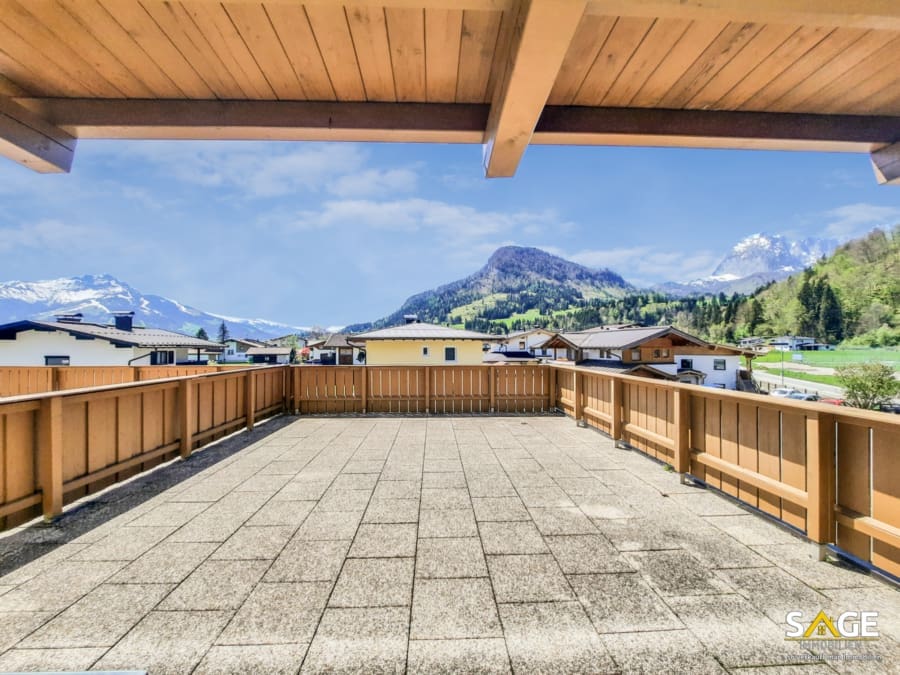Spacious terrace apartment with horn and emperor view, Terrassenwohnung in 6382 Kirchdorf in Tirol