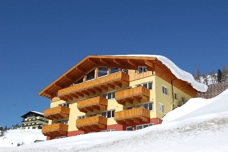 PERFEKTE Anlage für Wintersportliebhaber – moderne Ferienwohnung DIREKT an der SKIPISTE, Etagenwohnung in 5562 Obertauern