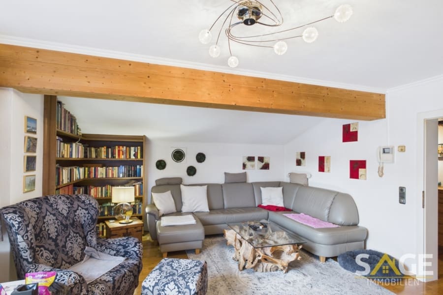 bemerkenswert großzügige Dachgeschoßwohnung mit Blick auf Stadtmauer und Kirche, Dachgeschoss in 5550 Radstadt